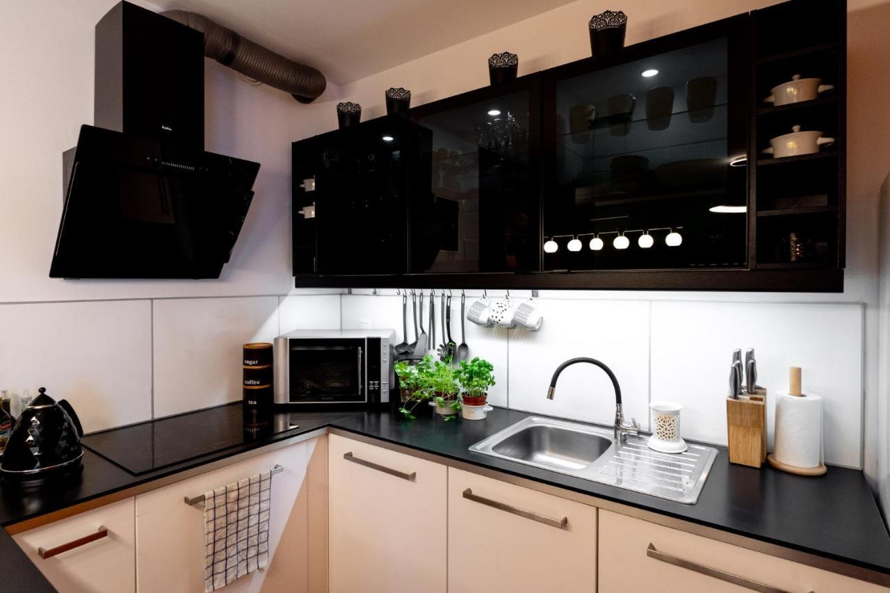 Torre Verona Apartment - 70M2, Terrace, Garage Krakow Dış mekan fotoğraf