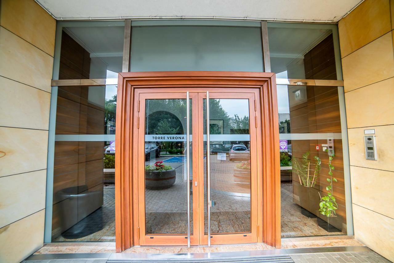 Torre Verona Apartment - 70M2, Terrace, Garage Krakow Dış mekan fotoğraf